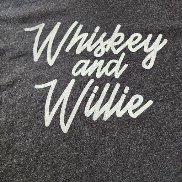 Rock & Roll Cowgirl Whiskey And Willie Gray Tshirt With Graphics Size XXL - Picture 2 of 4